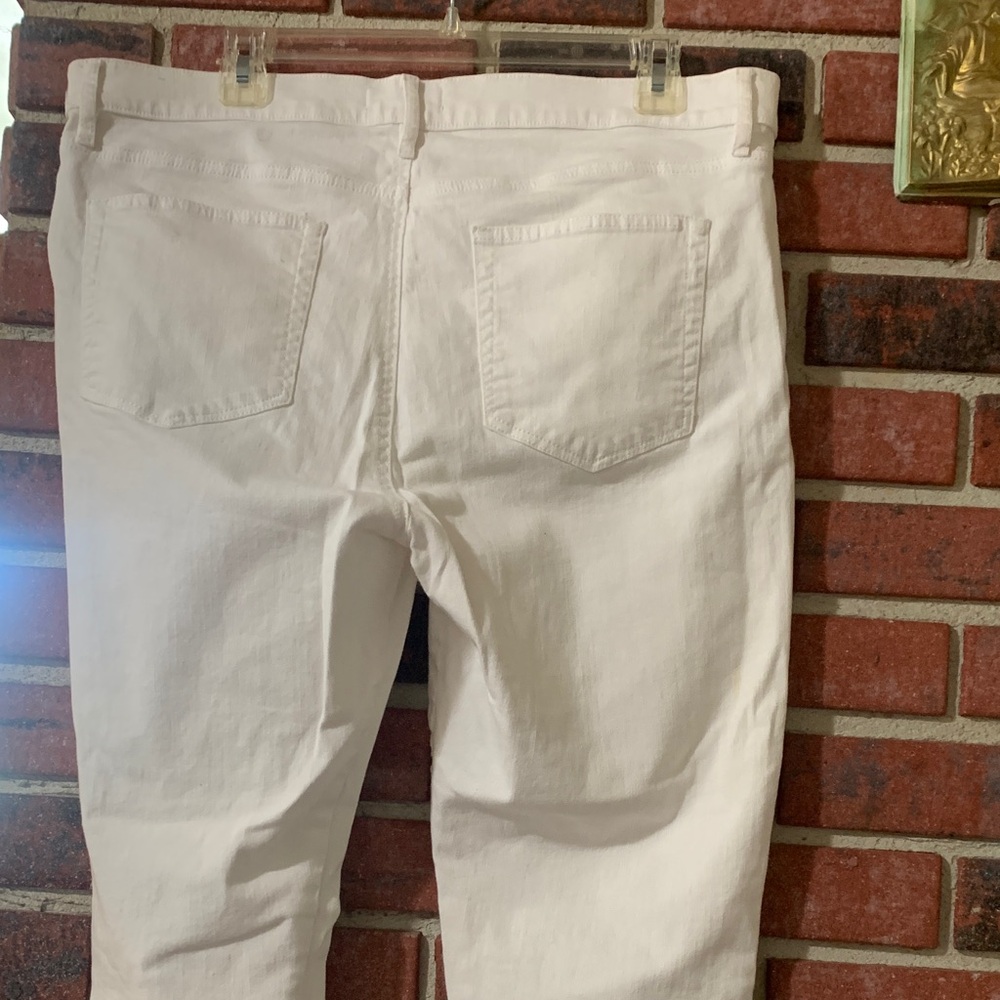 LOFT women’s Slim White Jeans